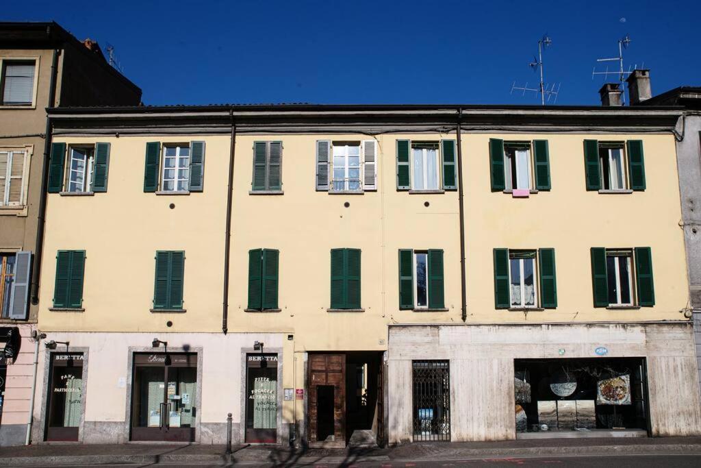 Apartamento Be Happy - The House Of Travelers Como Exterior foto