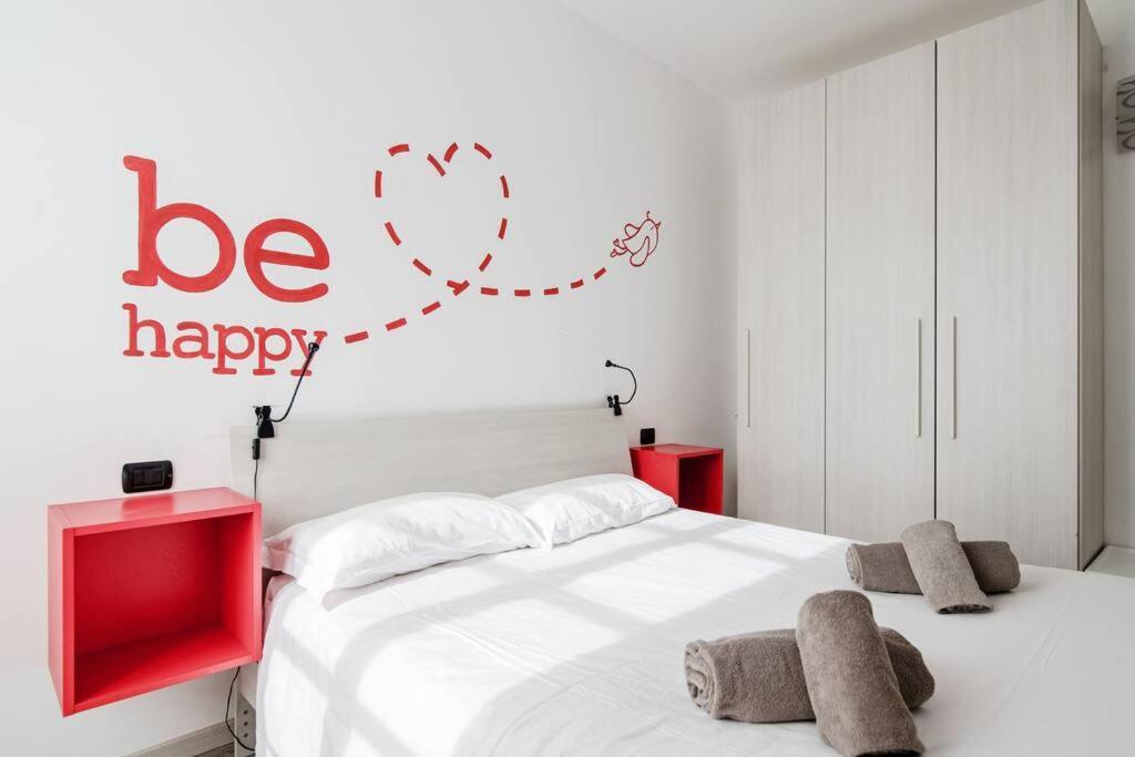 Apartamento Be Happy - The House Of Travelers Como Exterior foto